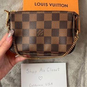 Louis Vuitton Mini pochette in Damier Ebene